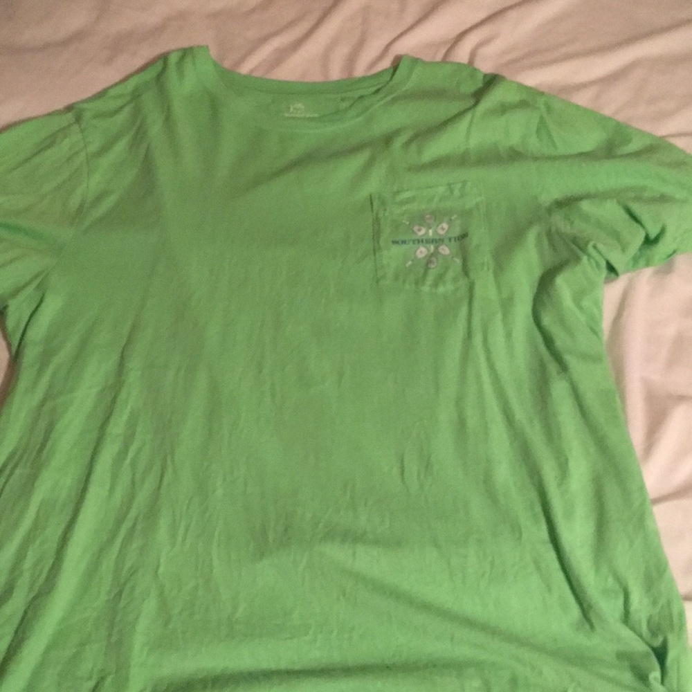 Southern tide t shirt